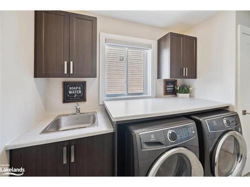 62 Foley Crescent, Collingwood, ON - Indoor Photo Showing Laundry Room