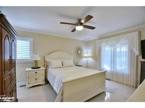 161 New York Avenue, Wasaga Beach, ON - Indoor Photo Showing Bedroom