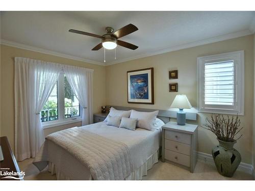 161 New York Avenue, Wasaga Beach, ON - Indoor Photo Showing Bedroom