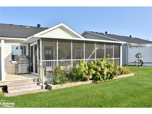 161 New York Avenue, Wasaga Beach, ON - Outdoor With Deck Patio Veranda