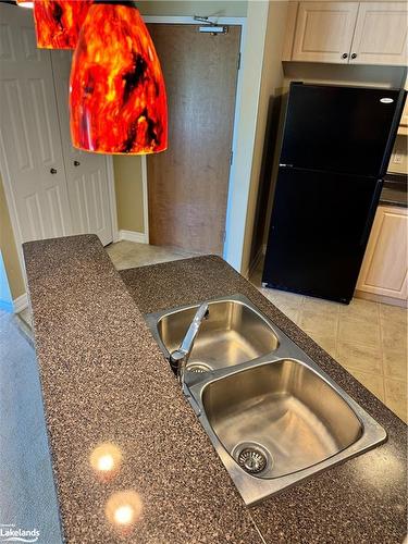 302-24 Dairy Lane, Huntsville, ON - Indoor Photo Showing Kitchen With Double Sink