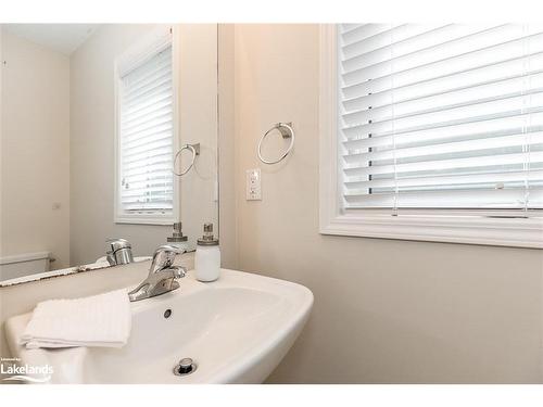 7 Sandhill Crane Drive, Wasaga Beach, ON - Indoor Photo Showing Bathroom