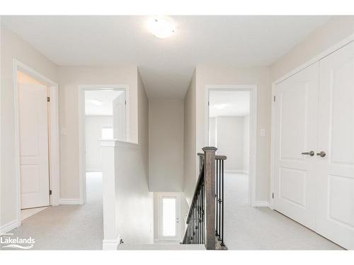 7 Sandhill Crane Drive, Wasaga Beach, ON - Indoor Photo Showing Other Room