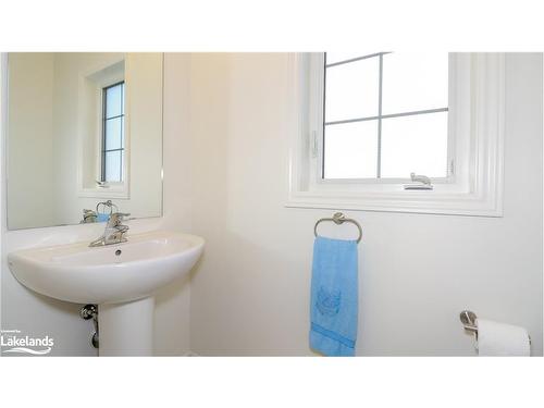 243 Mckenzie Drive, Stayner, ON - Indoor Photo Showing Bathroom