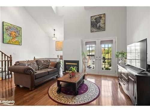 31 Royal Beech Drive, Wasaga Beach, ON - Indoor Photo Showing Living Room With Fireplace