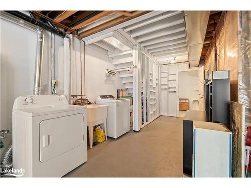 31 Royal Beech Drive, Wasaga Beach, ON - Indoor Photo Showing Laundry Room