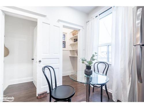 162 Avondale Street, Hamilton, ON - Indoor Photo Showing Dining Room