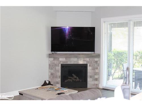 667 Johnston Park Avenue, Collingwood, ON - Indoor Photo Showing Living Room With Fireplace