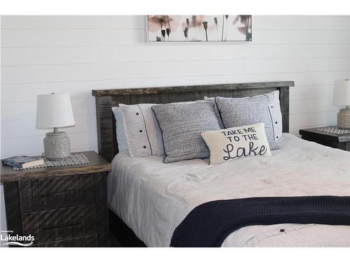 667 Johnston Park Avenue, Collingwood, ON - Indoor Photo Showing Bedroom