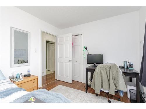 51 Raglan Street, Collingwood, ON - Indoor Photo Showing Bedroom