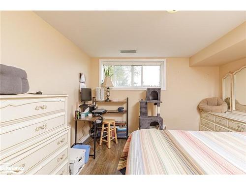 51 Raglan Street, Collingwood, ON - Indoor Photo Showing Bedroom