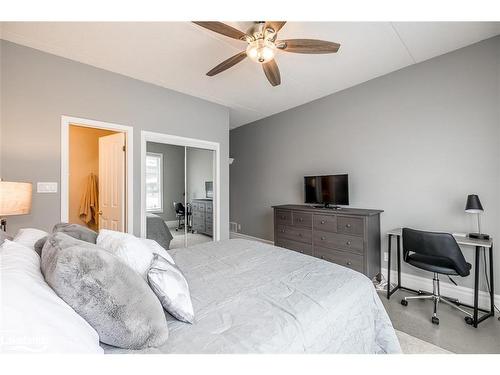 13-656 Johnston Park Avenue, Collingwood, ON - Indoor Photo Showing Bedroom