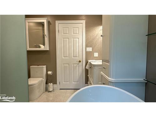 345 Puddicombe Road, Midland, ON - Indoor Photo Showing Bathroom