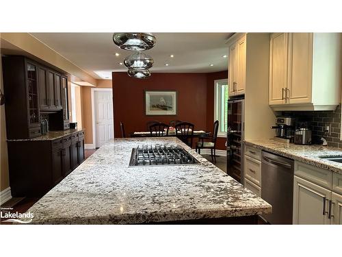 345 Puddicombe Road, Midland, ON - Indoor Photo Showing Kitchen