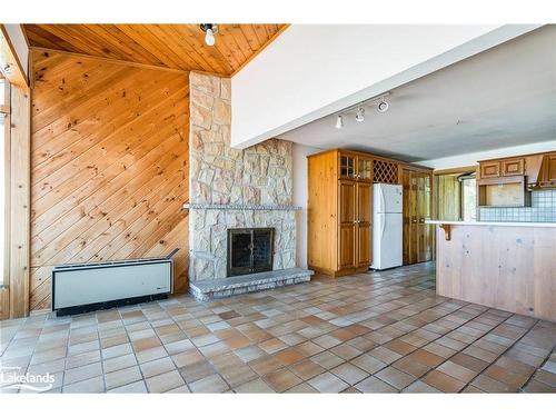 156 Santos Lane, Wasaga Beach, ON - Indoor With Fireplace