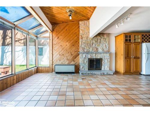 156 Santos Lane, Wasaga Beach, ON - Indoor With Fireplace