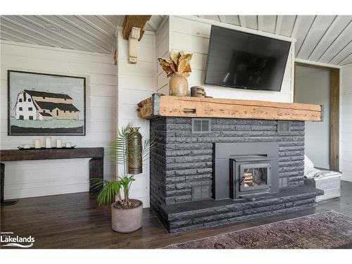 469018 Grey 31 Road, Feversham, ON - Indoor Photo Showing Living Room With Fireplace