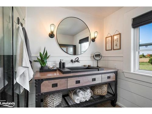 469018 Grey 31 Road, Feversham, ON - Indoor Photo Showing Bathroom