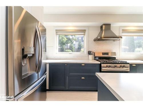 62 Lockhart Road, Collingwood, ON - Indoor Photo Showing Kitchen