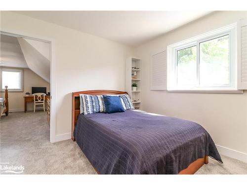 62 Lockhart Road, Collingwood, ON - Indoor Photo Showing Bedroom