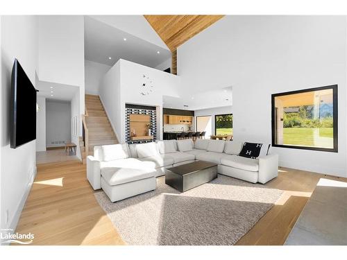 100 Barton Boulevard, The Blue Mountains, ON - Indoor Photo Showing Living Room