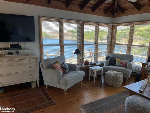 1260 Georgian Bay Island, Pointe Au Baril, ON - Indoor Photo Showing Living Room