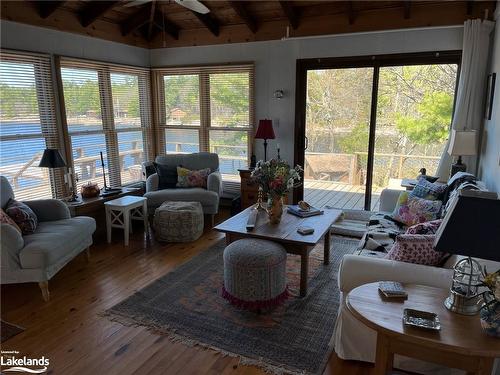 1260 Georgian Bay Island, Pointe Au Baril, ON - Indoor Photo Showing Living Room