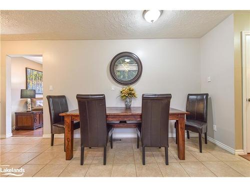 2A Wallis Street, Oro-Medonte, ON - Indoor Photo Showing Dining Room