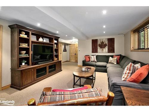 155 Aspen Way, The Blue Mountains, ON - Indoor Photo Showing Living Room