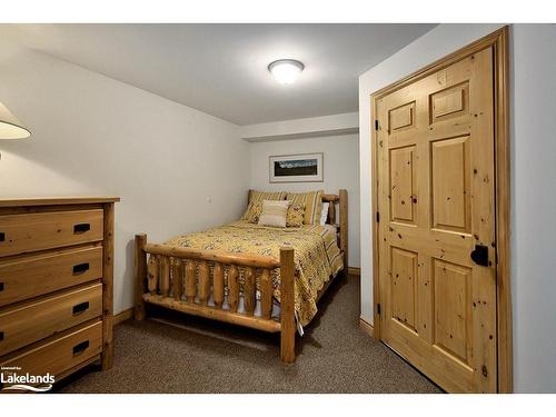 155 Aspen Way, The Blue Mountains, ON - Indoor Photo Showing Bedroom