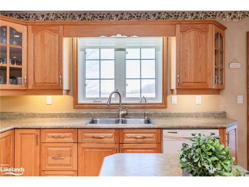 8485 Highway 93, Tiny, ON - Indoor Photo Showing Kitchen With Double Sink