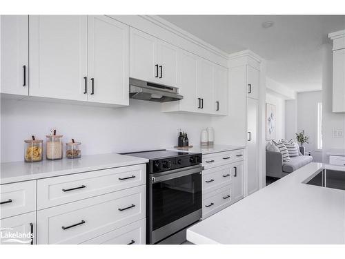 110 Emerson Way, Durham, ON - Indoor Photo Showing Kitchen