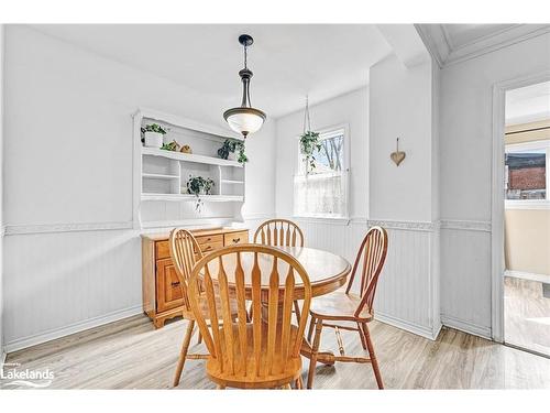 16 Alice Street, Hamilton, ON - Indoor Photo Showing Dining Room