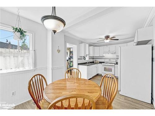 16 Alice Street, Hamilton, ON - Indoor Photo Showing Dining Room