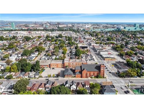 16 Alice Street, Hamilton, ON - Outdoor With View