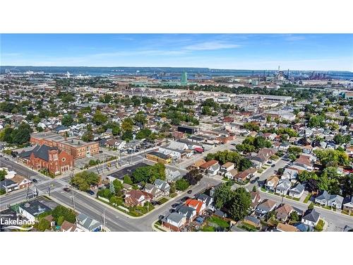 16 Alice Street, Hamilton, ON - Outdoor With View