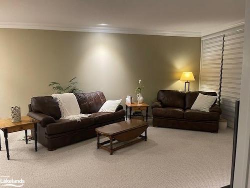 12 Cranberry Surf, Collingwood, ON - Indoor Photo Showing Living Room