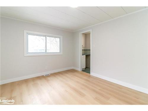 15 Hawthorne Drive, Innisfil, ON - Indoor Photo Showing Other Room