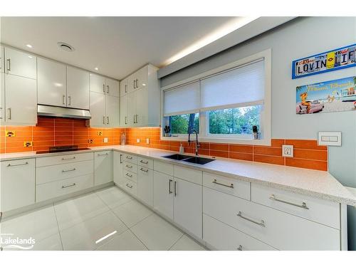 656 Oxbow Park Drive, Wasaga Beach, ON - Indoor Photo Showing Kitchen With Double Sink