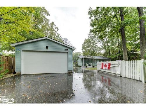 656 Oxbow Park Drive, Wasaga Beach, ON - Outdoor