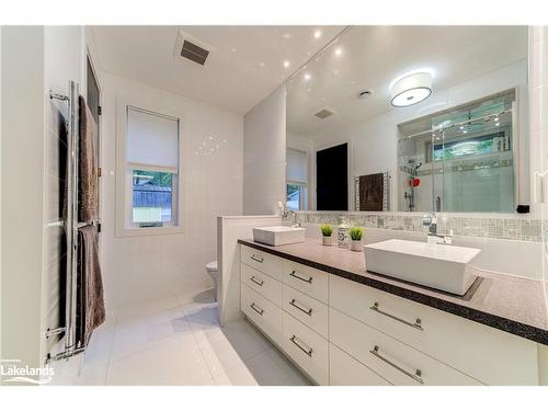 656 Oxbow Park Drive, Wasaga Beach, ON - Indoor Photo Showing Bathroom