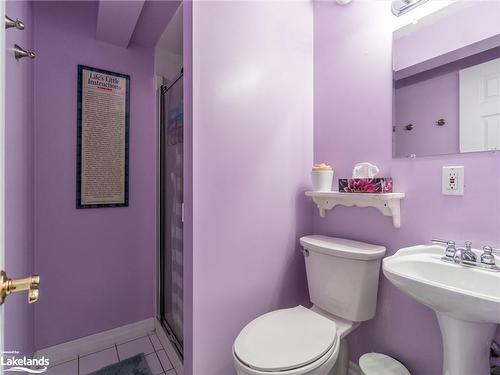 26 Coates Avenue, Bracebridge, ON - Indoor Photo Showing Bathroom