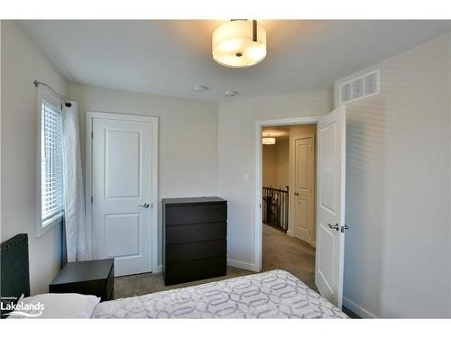 349 Yellow Birch Crescent, The Blue Mountains, ON - Indoor Photo Showing Bedroom