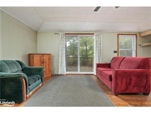 655 Evergreen Trail, Huntsville, ON - Indoor Photo Showing Living Room