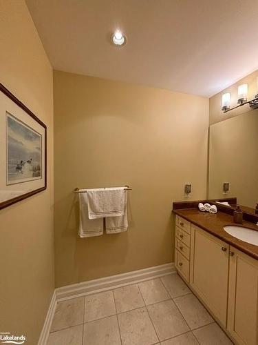 601-130 Steamship Bay Road, Gravenhurst, ON - Indoor Photo Showing Bathroom