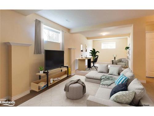 321 Balsam Street, Collingwood, ON - Indoor Photo Showing Living Room