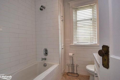 522 Aberdeen Avenue, Hamilton, ON - Indoor Photo Showing Bathroom