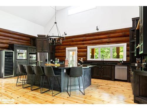 84 Swallowdale Road, Huntsville, ON - Indoor Photo Showing Kitchen With Upgraded Kitchen