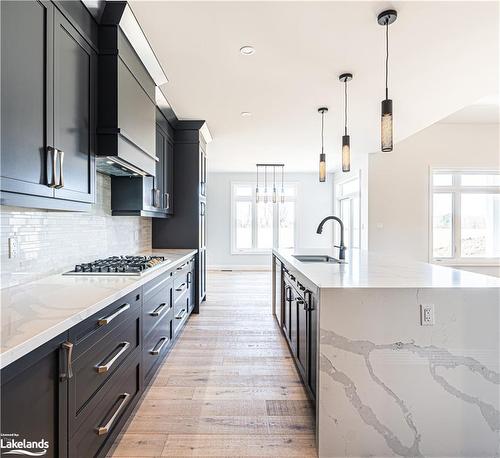 1778 Warminster Sideroad, Oro-Medonte, ON - Indoor Photo Showing Kitchen With Upgraded Kitchen