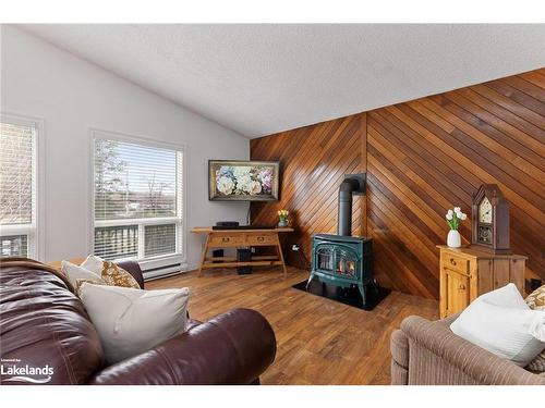 1751 Cedar Lane, Bracebridge, ON - Indoor Photo Showing Living Room With Fireplace